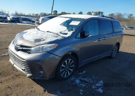 2018 Toyota Sienna Xle Premium 7 Passenger z USA, uszkodzony, nr VIN 5TDDZ3DC5JS199087